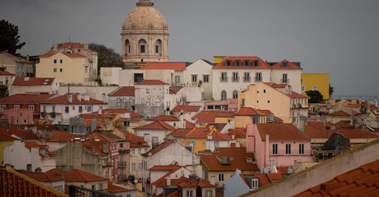 découvrez la mode féminine méditerranéenne 2026 : élégance, tendances et styles intemporels pour sublimer votre silhouette tout au long de l'année.