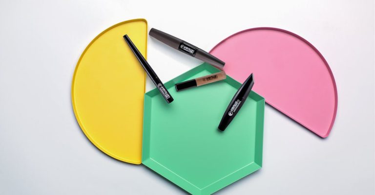 découvrez les tendances de la beauté naturelle : conseils, astuces et produits pour sublimer votre look au quotidien en respectant votre peau et l'environnement.