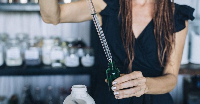 découvrez des cosmétiques naturels éthiques alliant respect de la peau et de l'environnement pour une beauté saine et responsable.