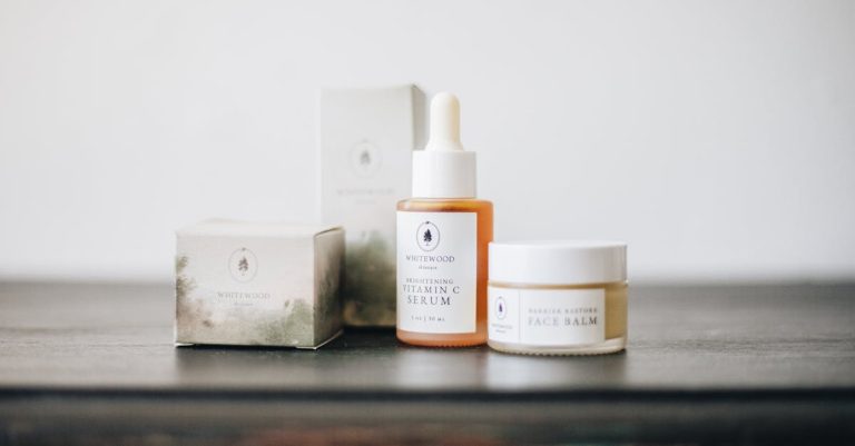 découvrez une routine de soins de la peau minimaliste, simple et efficace pour une peau saine et lumineuse au quotidien.