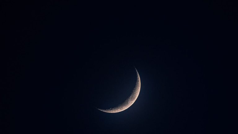 Nouvelle Lune en Bélier du 17 avril 2026 : pourquoi est-ce le moment idéal pour passer à...