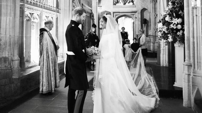 Meghan Markle et le prince Harry ont partag&eacute; des photos in&eacute;dites de leur mariage